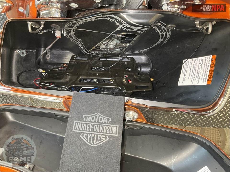 2015 Harley-Davidson FLHXS STREET GLIDE SPECIAL — фото 25