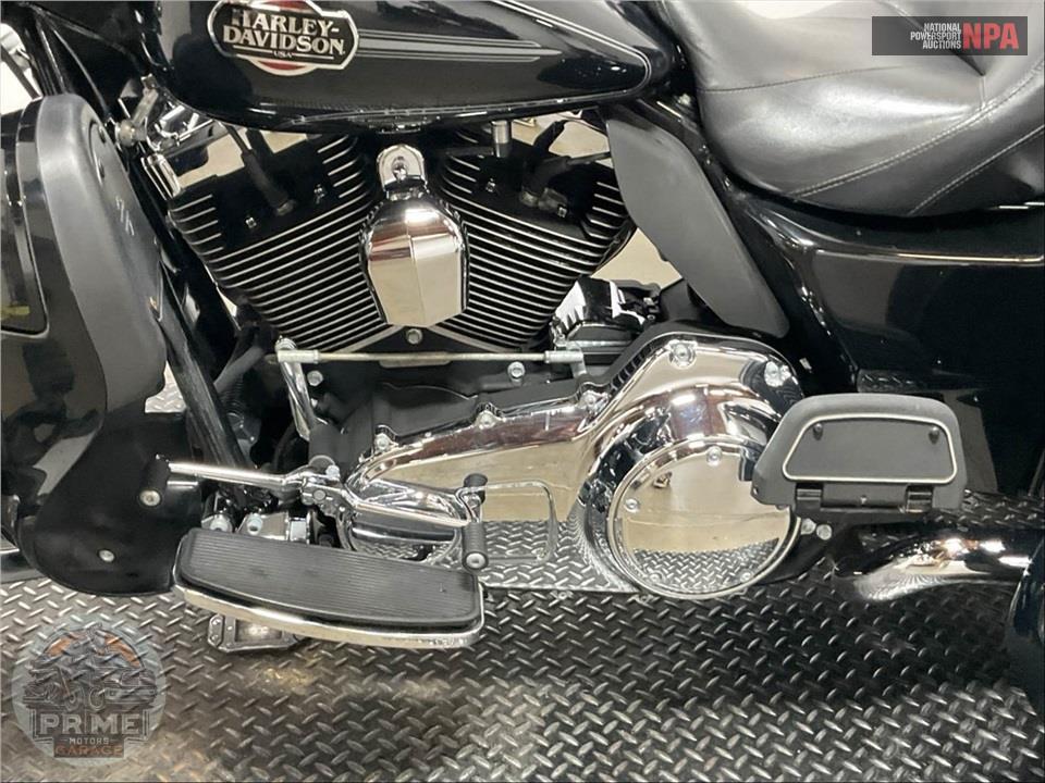 2013 Harley-Davidson FLHTCUTG TRIGLIDE UL CLSC — фото 8