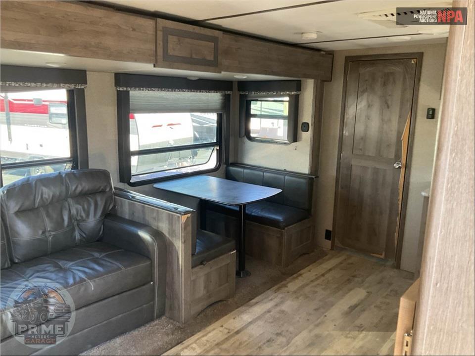 2018 Keystone Rv M-29 BH - SPRINTER CAMPFIRE EDITION SERIES — фото 6