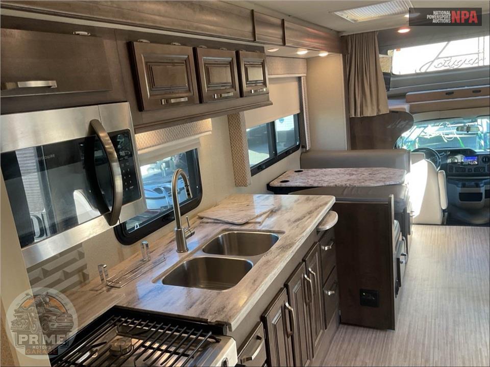 2019 Entegra Coach M-30X 450HP FORD - ESTEEM SERIES — фото 10