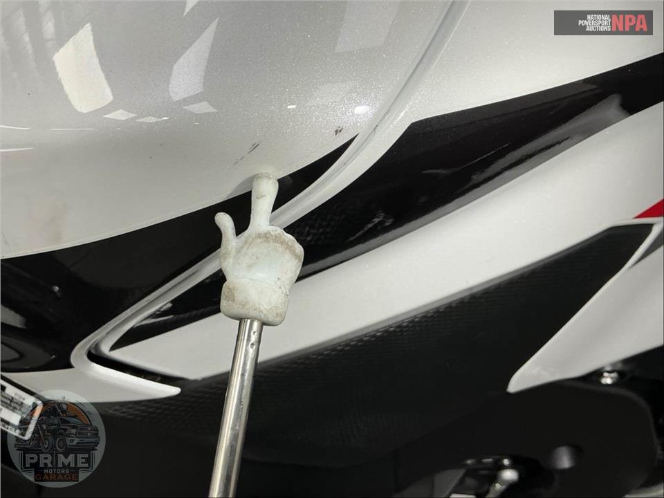2025 Honda CBR1000RR — фото 22