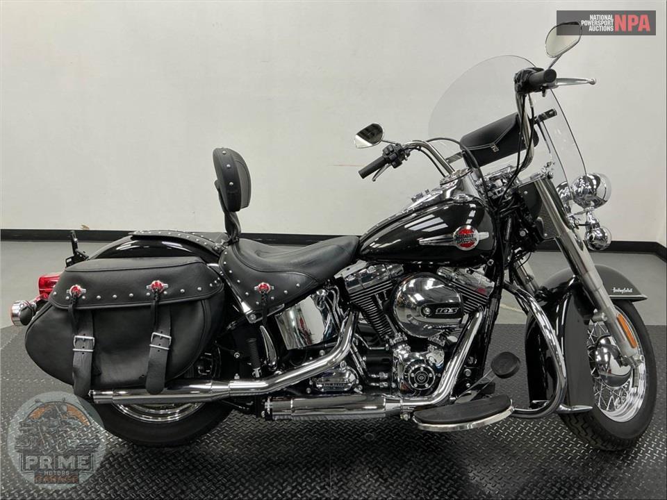 2017 Harley-Davidson FLSTC HERITAGE SOFTAIL CLASSIC — фото 1