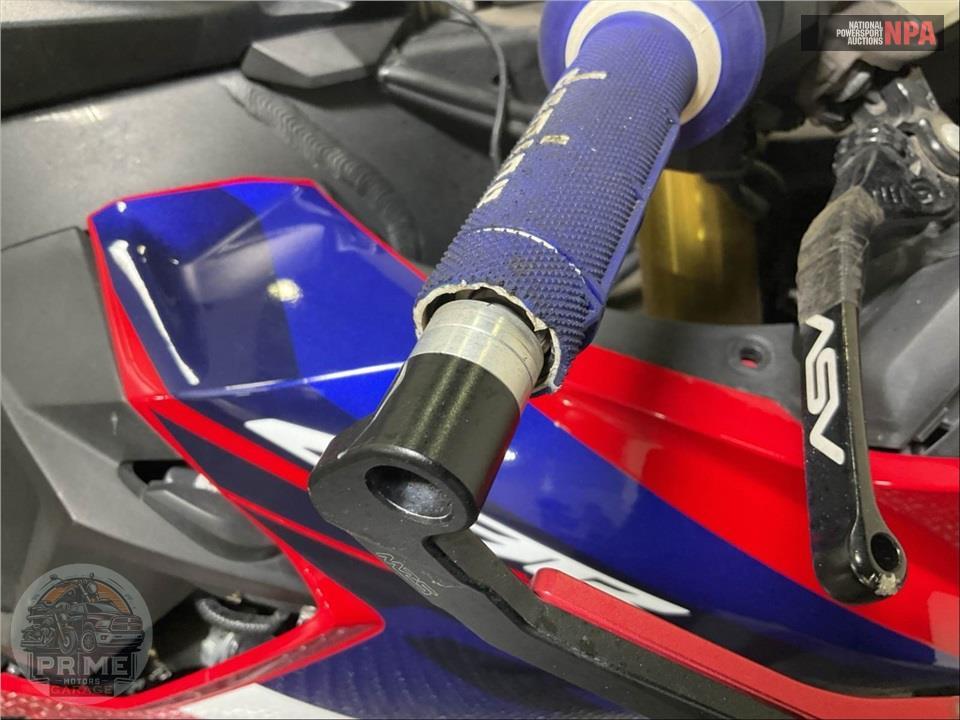 2022 Honda CBR1000RR — фото 32