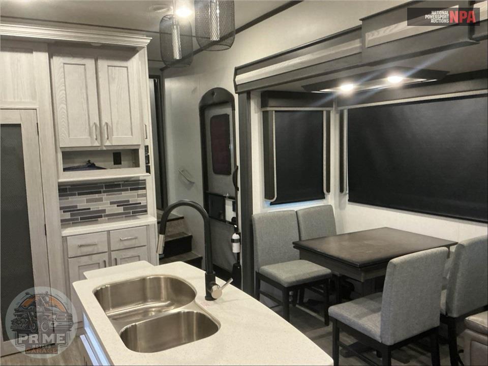 2021 Keystone Rv M-335 BH MONTANA HIGH COUNTRY FIFTH WHEEL SERIES — фото 9