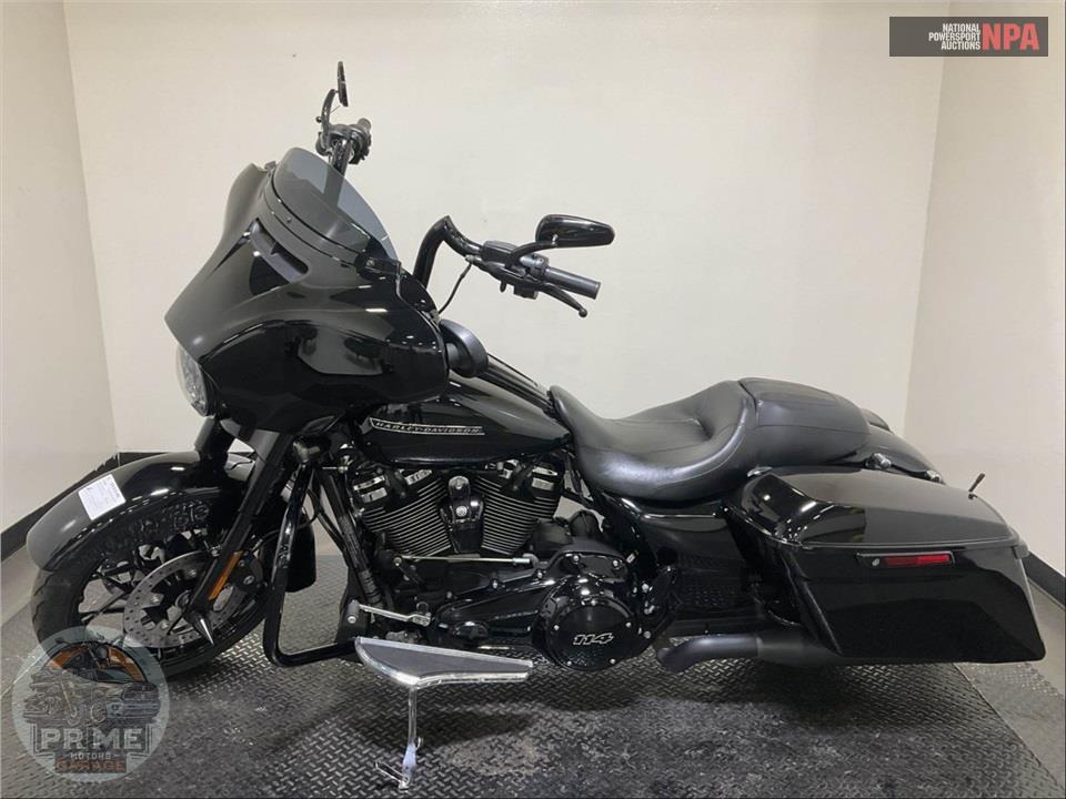 2020 Harley-Davidson FLHXS STREET GLIDE SPECIAL — фото 3