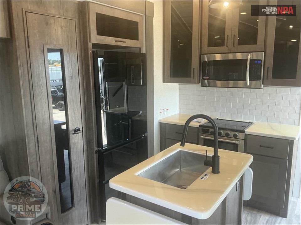 2022 Alliance Rv M-42V13 - VALOR FIFTH WHEEL SERIES — фото 7