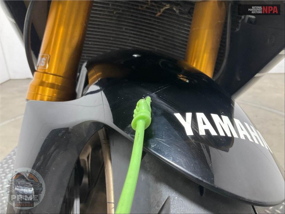 2016 Yamaha YZF-R1 — фото 18