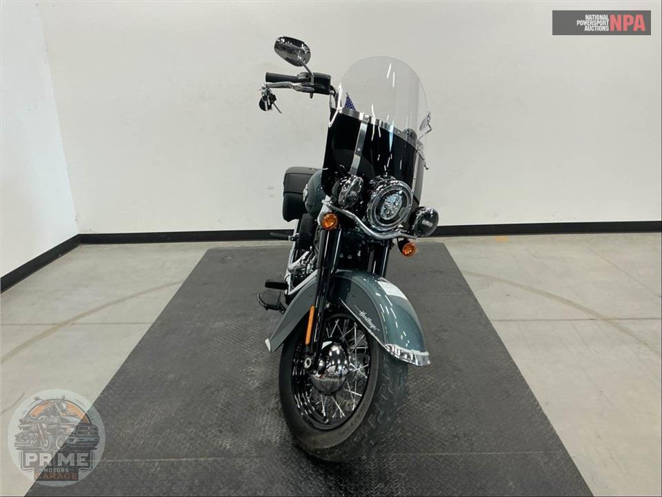 2020 Harley-Davidson FLHCS HERITAGE CLASSIC 114 — фото 2