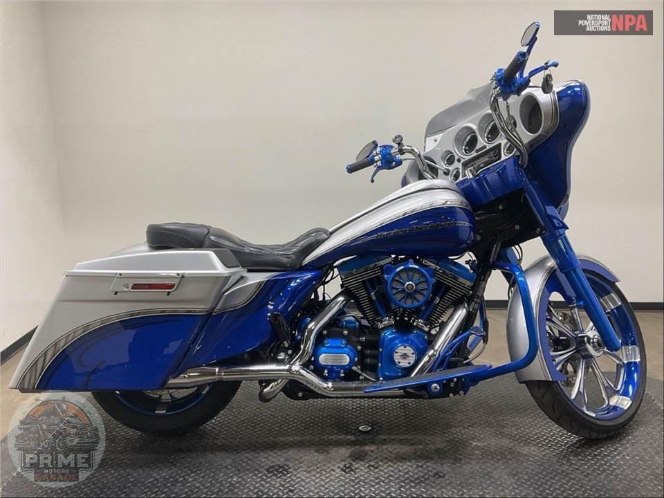 2011 Harley-Davidson FLHX-103 STREET GLIDE — фото 1