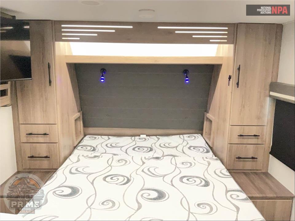 2025 Grand Design Recreational Vehicles M-21BHE - IMAGINE XLS SERIES — фото 10