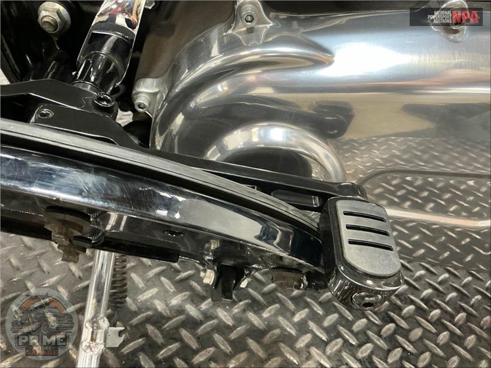 2017 Harley-Davidson FLS SOFTAIL SLIM — фото 21