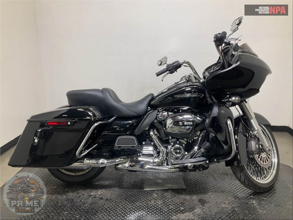 2017 Harley-Davidson FLTRU ROAD GLIDE ULTRA — фото 1