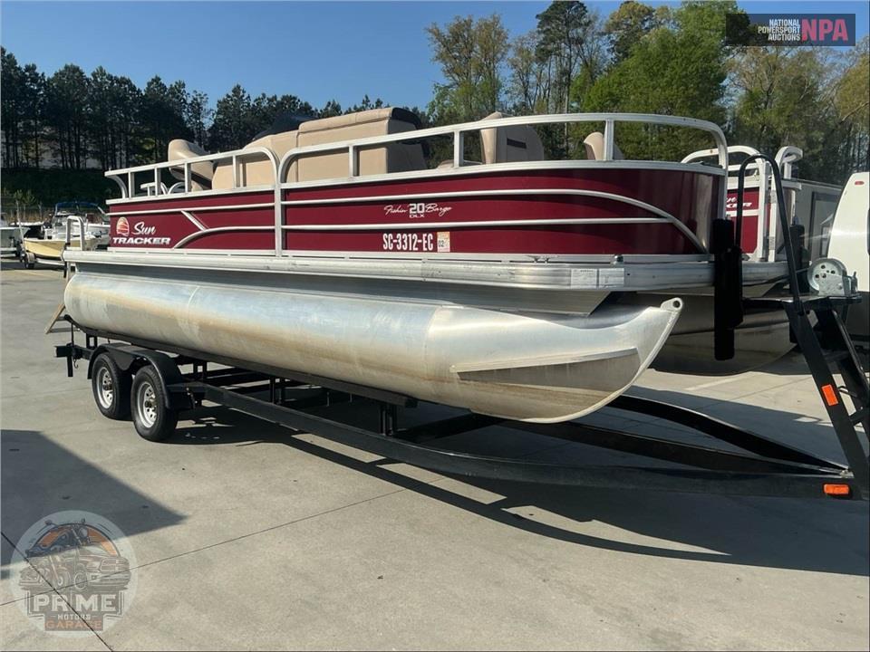 2018 Tracker Marine FISHIN BARGE 20DLX(*)SUNTRACKER SERIES L=22/E=1 90HP MERC — фото 1