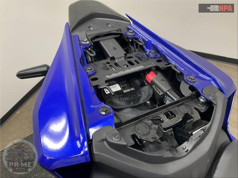 2025 Yamaha YZF-R3 — фото 13