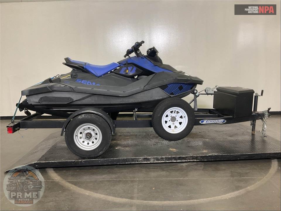2022 Seadoo/Brp SPARK 2UP TRIXX — фото 1