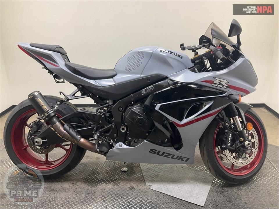 2024 Suzuki GSX-R1000AM4 — фото 1
