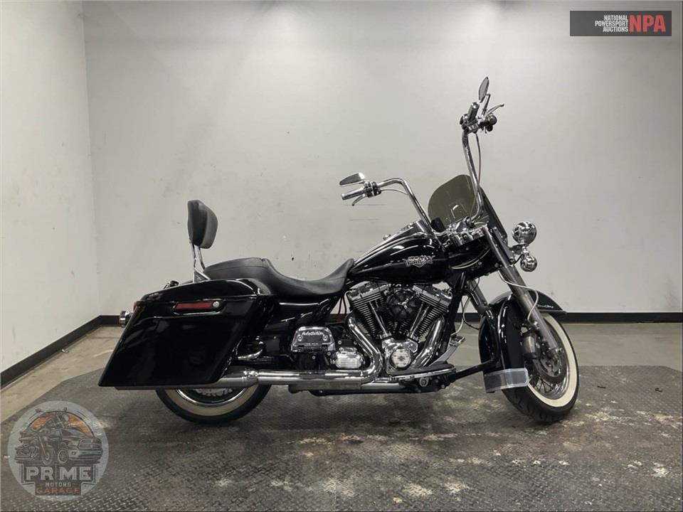 2011 Harley-Davidson FLHRC ROAD KING CLSC — фото 1