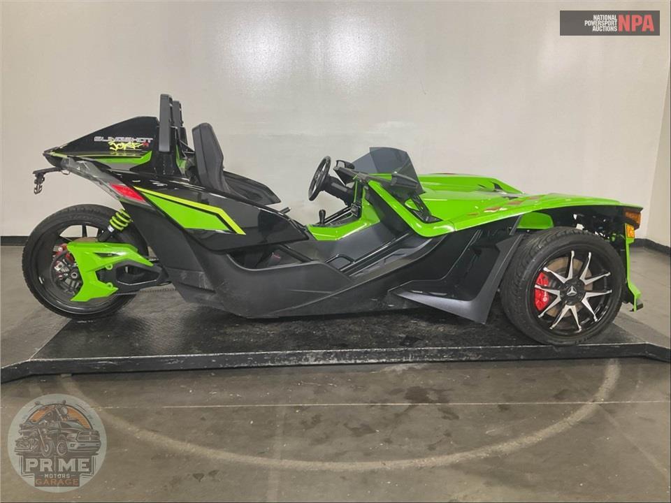 2022 Polaris SLINGSHOT R — фото 1
