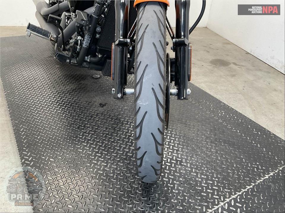 2021 Kawasaki VN900CMFAL VULCAN 900 CUSTOM — фото 15