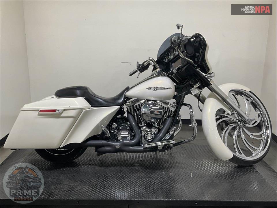 2014 Harley-Davidson FLHXS STREET GLIDE — фото 1