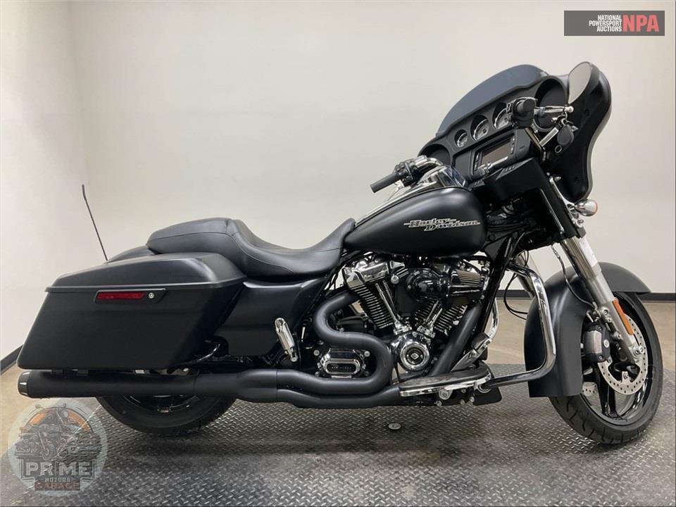 2017 Harley-Davidson FLHXS STREET GLIDE SPECIAL — фото 1