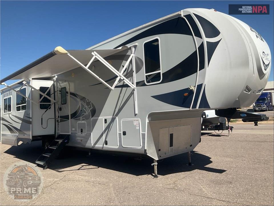 2019 Arctic Fox M-35-5Z - SILVER FOX EDITION FIFTH WHEEL SERIES — фото 1