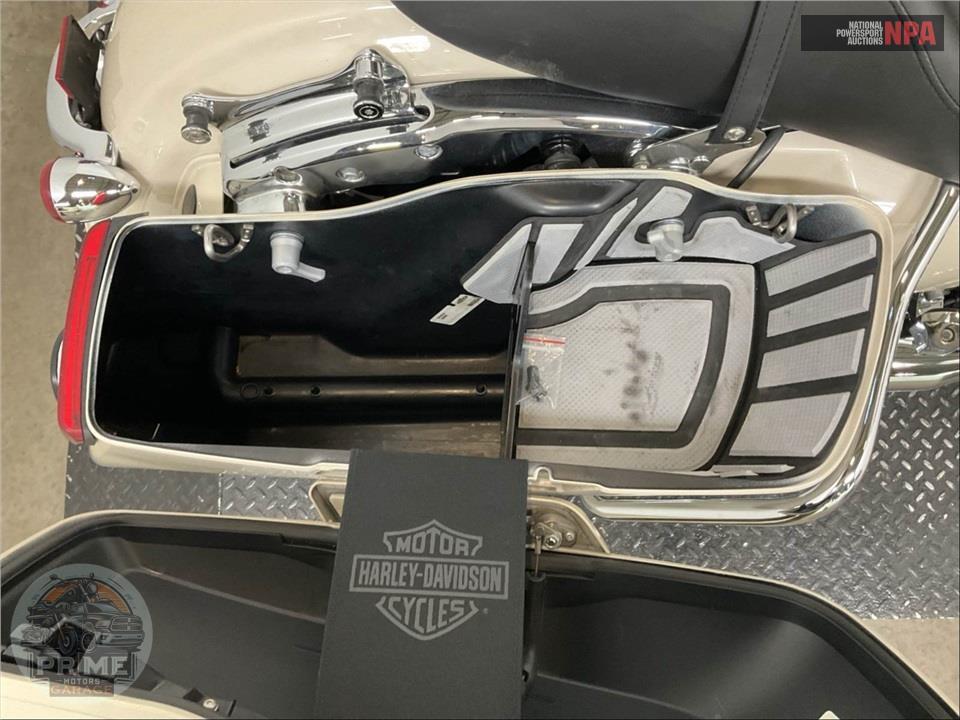 2022 Harley-Davidson FLHXS STREET GLIDE SPECIAL — фото 24