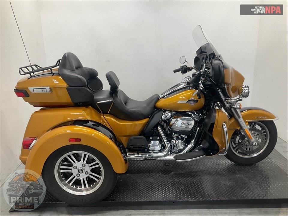 2023 Harley-Davidson FLHTCUTG TRI GLIDE ULTRA CLASSIC — фото 1
