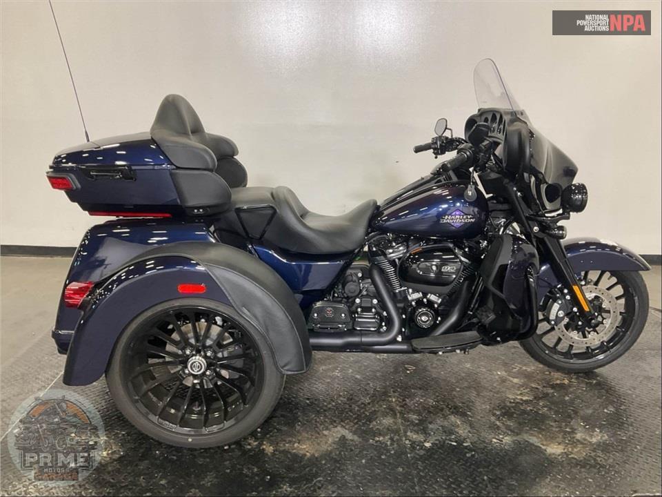 2025 Harley-Davidson FLHTCUTG TRI GLIDE ULTRA CLASSIC — фото 1