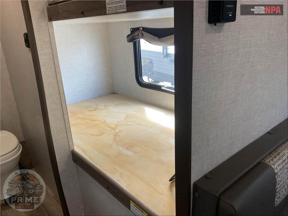 2021 Crossroads Rv M-18 BH ZINGER LITE SERIES — фото 14