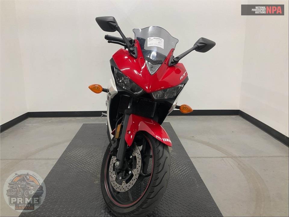 2015 Yamaha YZF-R3 — фото 2