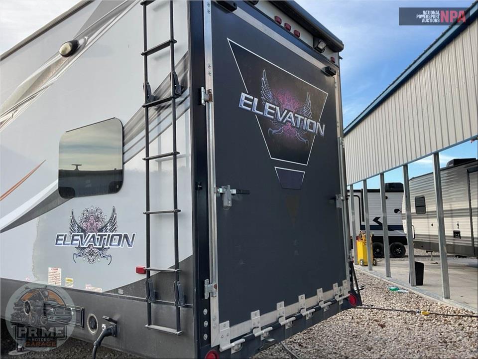 2015 Crossroads Rv LAS VEGAS - ELEVATION TOY HAULER TOY HAULER SERIES — фото 27