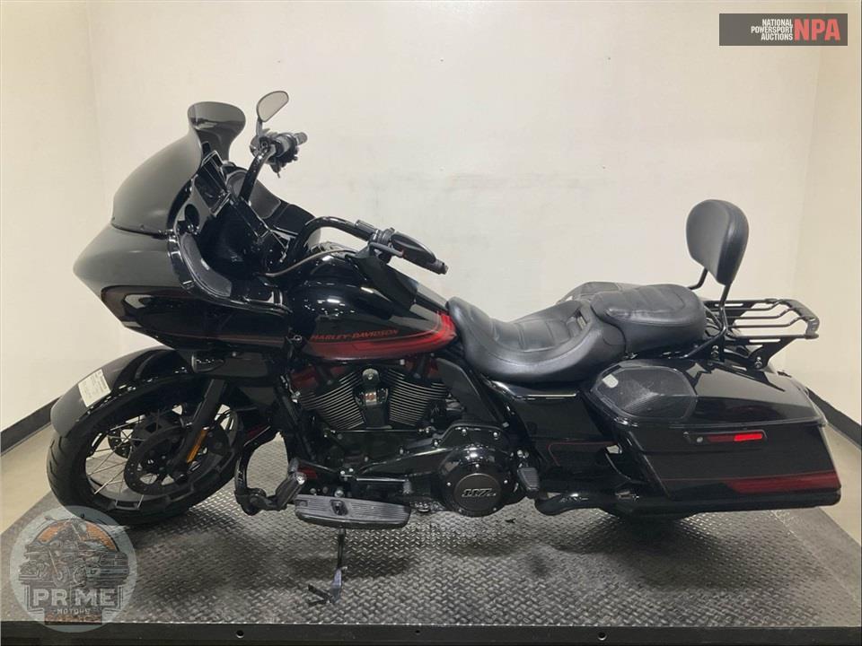 2021 Harley-Davidson FLTRXSE CVO ROAD GLIDE — фото 3