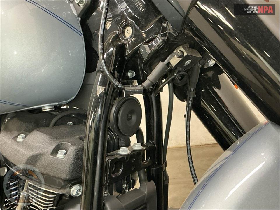 2024 Harley-Davidson FLHCS HERITAGE CLASSIC 114 — фото 11