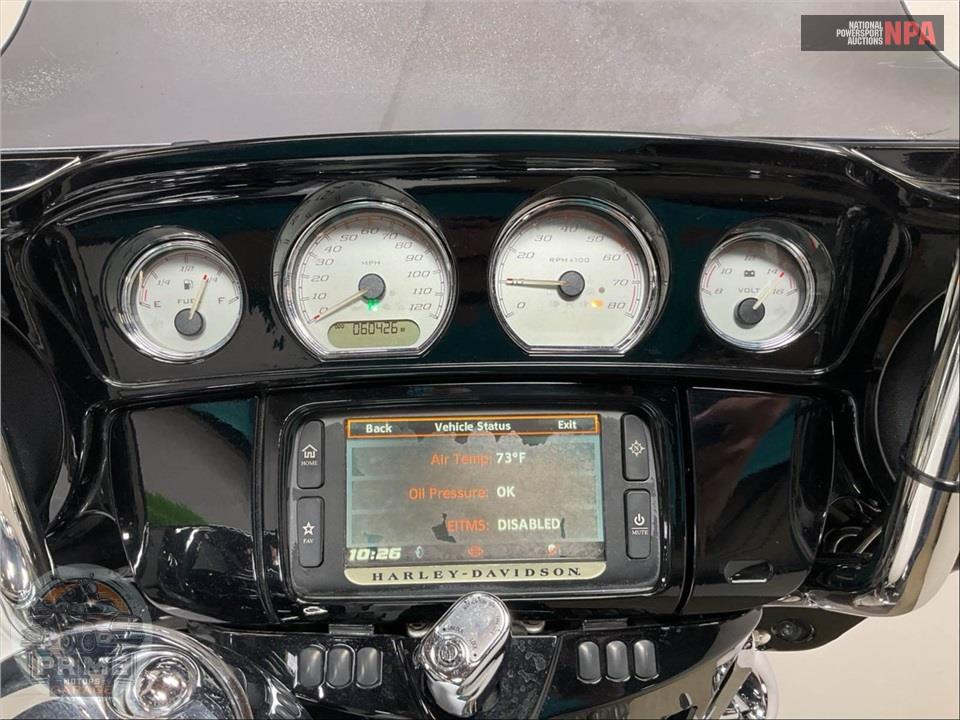 2017 Harley-Davidson FLHXS STREET GLIDE SPECIAL — фото 5