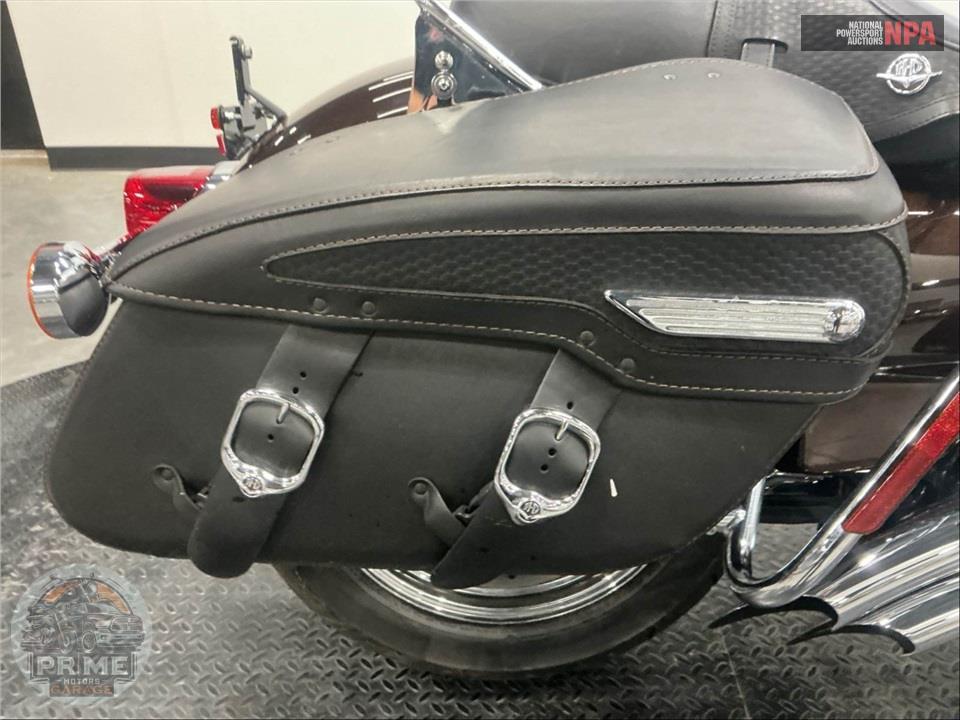 2011 Harley-Davidson FLHRC ROAD KING CLSC — фото 21