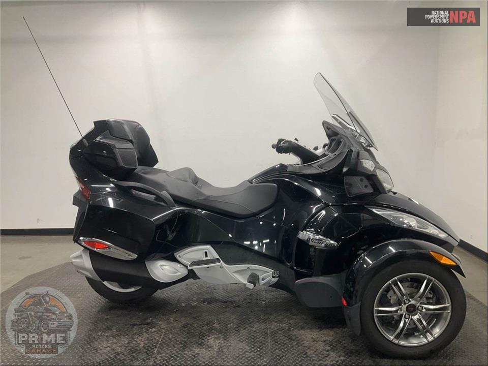 2011 Can-Am SPYDER RT-S SE5 — фото 1