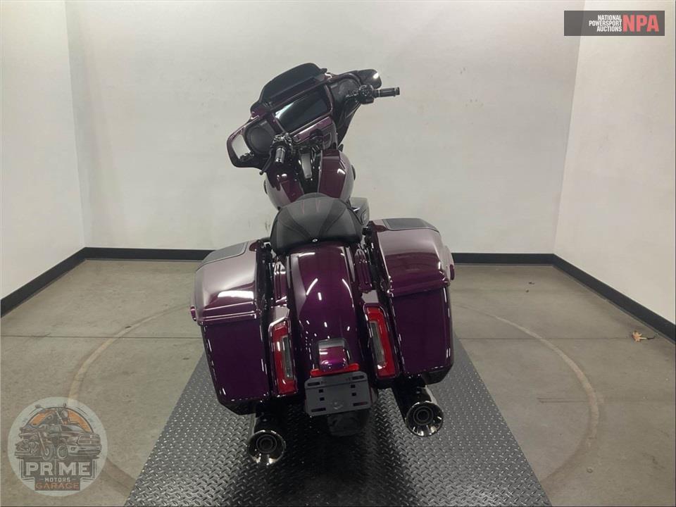 2025 Harley-Davidson FLHXSE CVO STREET GLIDE — фото 4