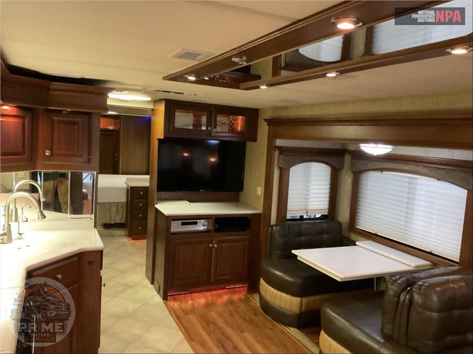 2005 Travel Supreme M-42DS04-400HP — фото 10