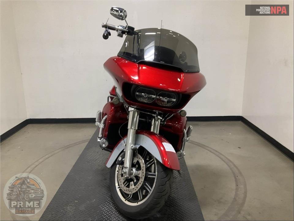 2019 Harley-Davidson FLTRU ROAD GLIDE ULTRA — фото 2