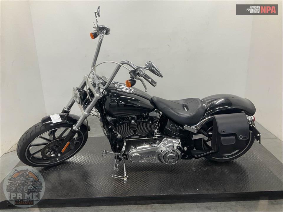 2016 Harley-Davidson FXSB BREAKOUT — фото 3