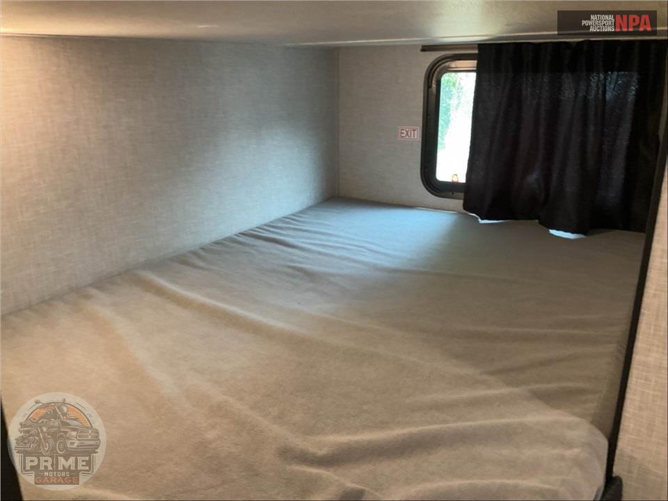 2025 Jayco M-261 BHS - JAY FLIGHT SLX SERIES — фото 13