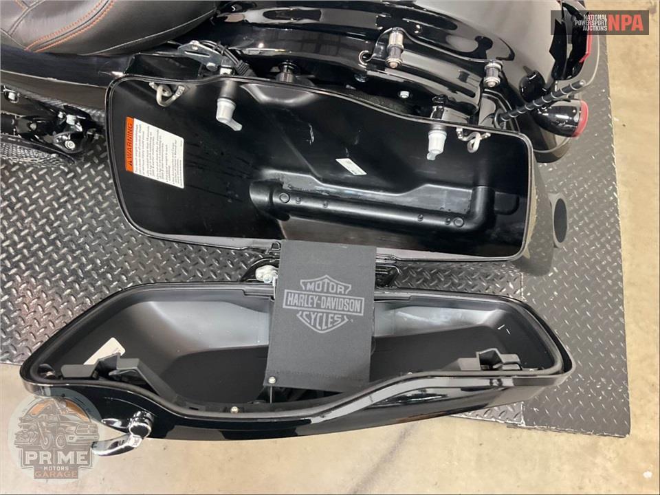 2023 Harley-Davidson FLTRXS ROAD GLIDE SPECIAL — фото 19