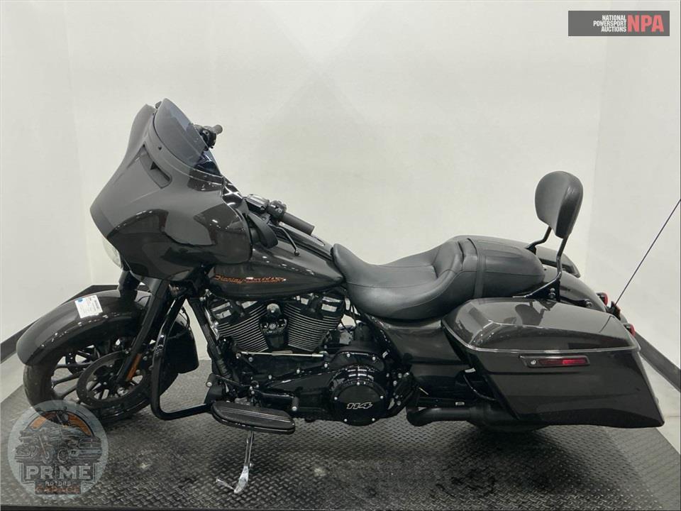 2019 Harley-Davidson FLHXS STREET GLIDE SPECIAL — фото 3