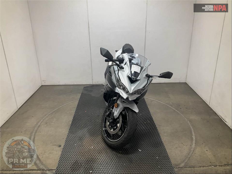 2025 Kawasaki ZX400SSFAL NINJA ZX-4RR (ABS) — фото 2