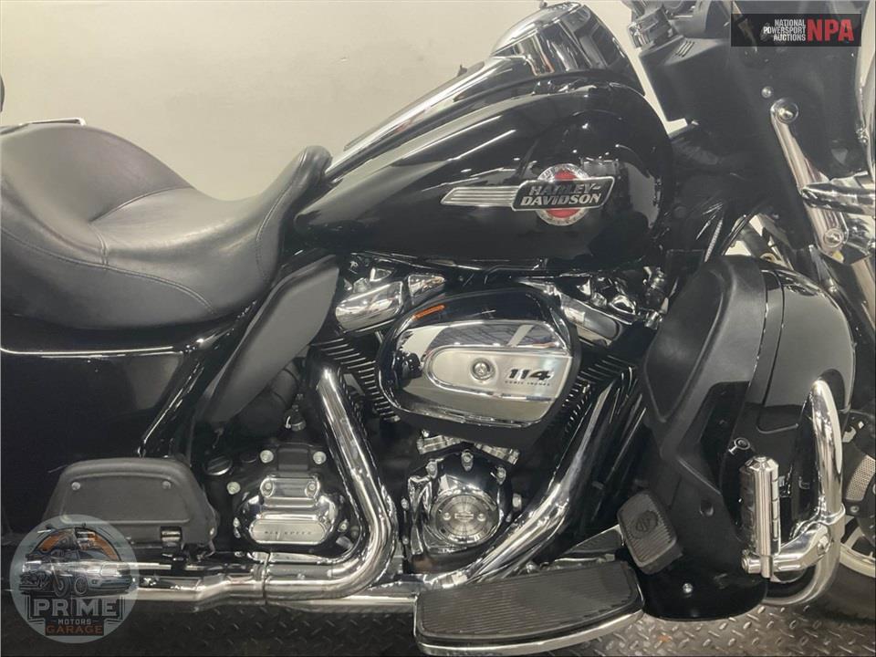 2024 Harley-Davidson FLHTCUTG TRI GLIDE ULTRA CLASSIC — фото 6