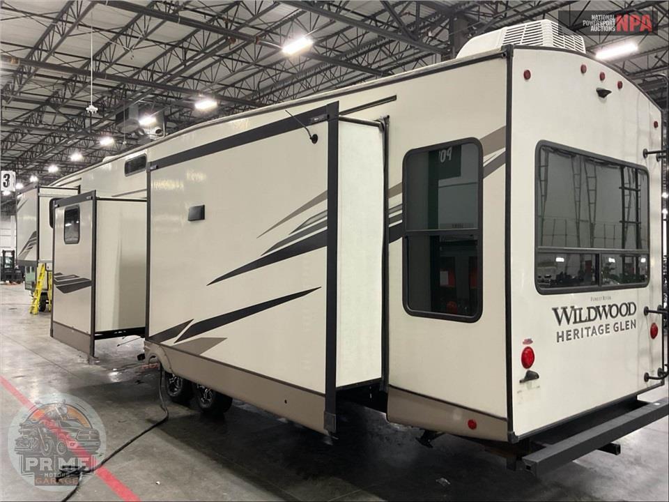 2022 Wildwood By Forest River M-369BL - HERITAGE GLEN FIFTH WHEEL SERIES — фото 3