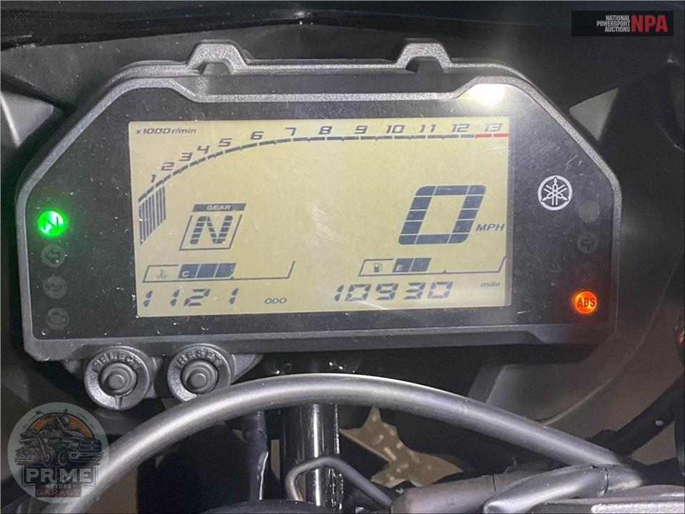 2024 Yamaha YZF-R3 — фото 5