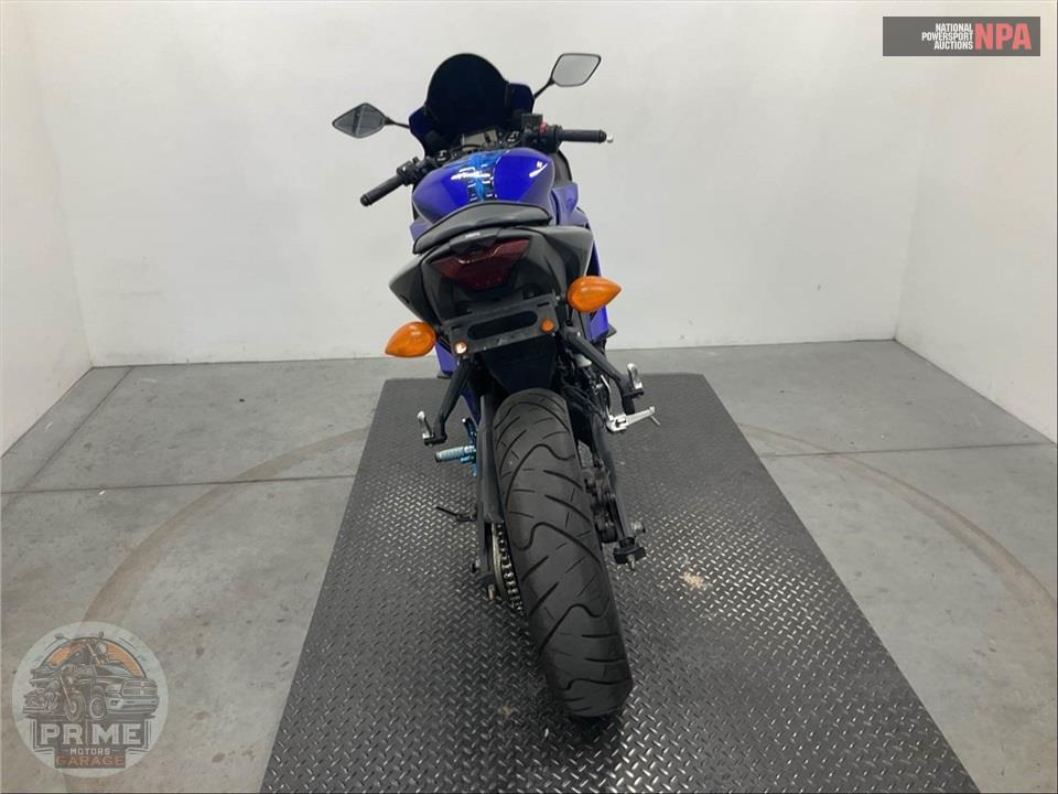 2020 Yamaha YZF-R3 — фото 4
