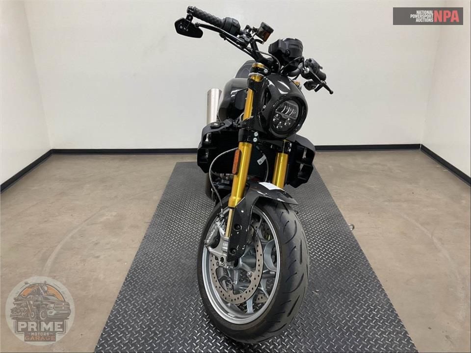 2023 Indian Motorcycle FTR R CARBON — фото 2